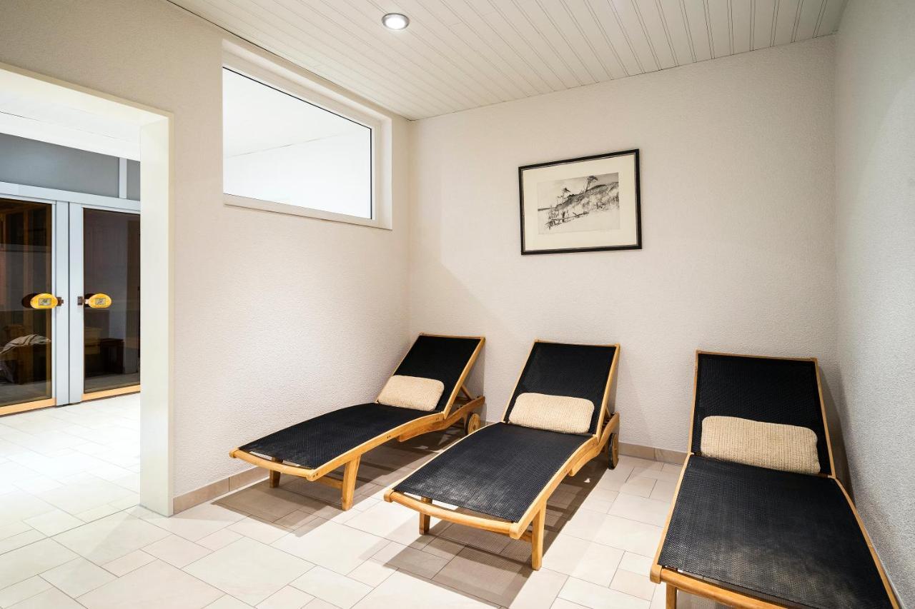 Strandleben 11 - Hans Kinder Ahrenshoop Luaran gambar
